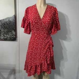 Elegant Red Floral Mini Wrap Dress